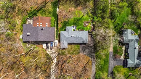 219 East Sheridan Road Lake Bluff IL 60044