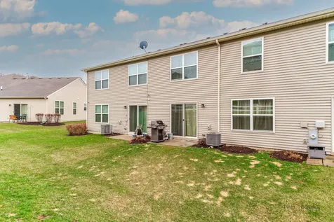 7058 Hidden Green Circle Fox Lake IL 60020