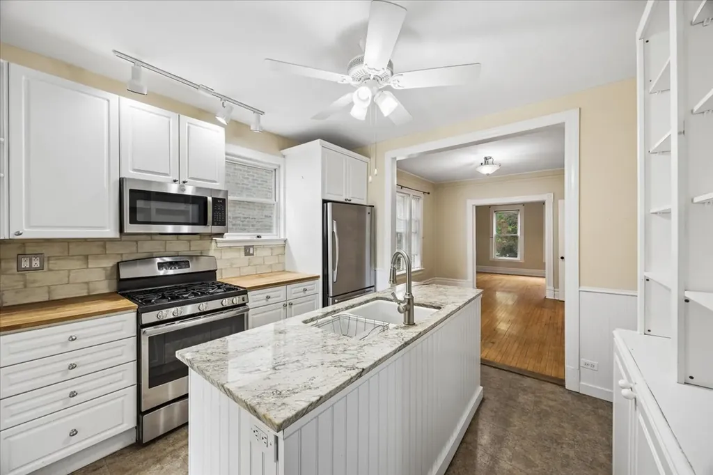 3322 West Belden Avenue Chicago IL 60647