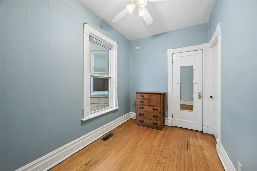 3322 West Belden Avenue Chicago IL 60647