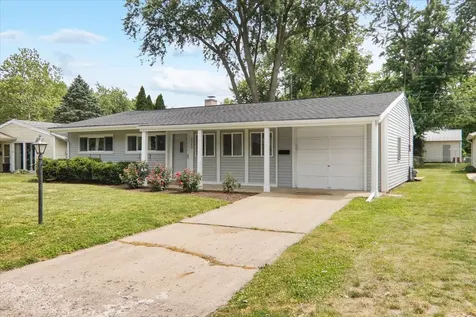 2119 Peirce Avenue Bloomington IL 61701