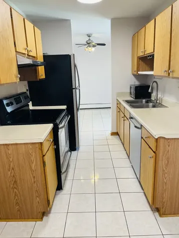 1806 Hemlock Place Schaumburg IL 60173