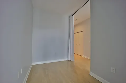 233 East 13th Street Chicago IL 60605