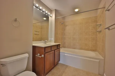 233 East 13th Street Chicago IL 60605