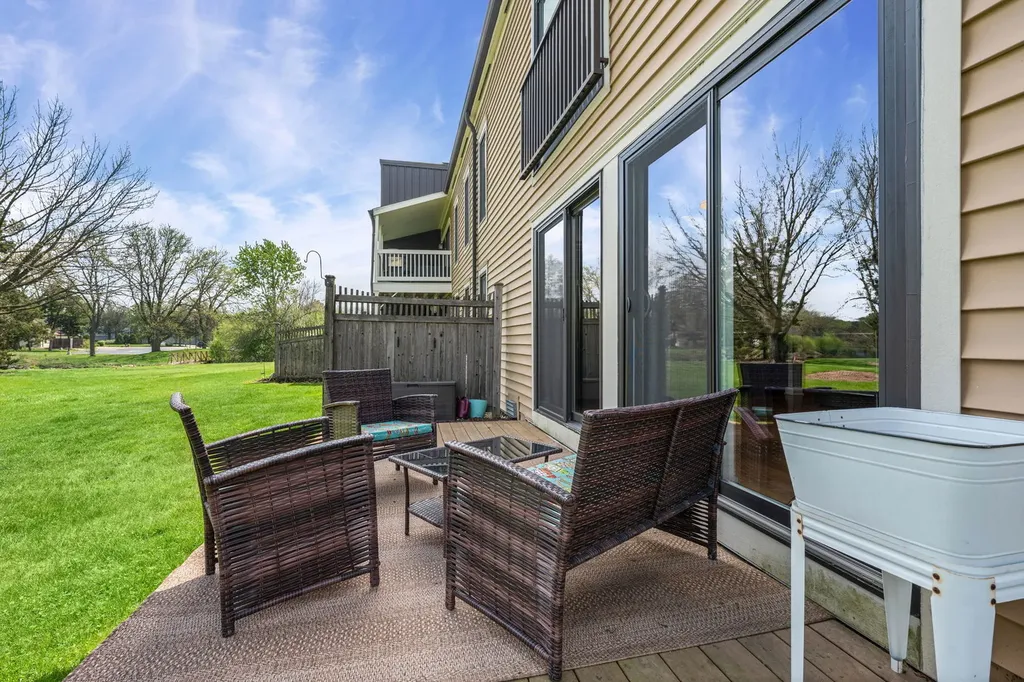 1477 South County Farm Road Wheaton IL 60189
