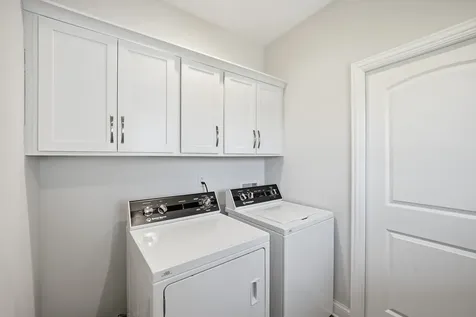 718 Independence Avenue Sycamore IL 60178