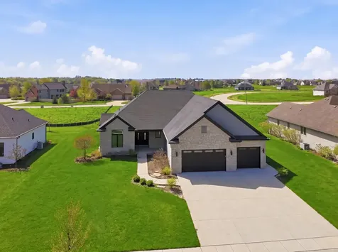 718 Independence Avenue Sycamore IL 60178