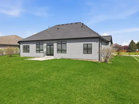 718 Independence Avenue Sycamore IL 60178