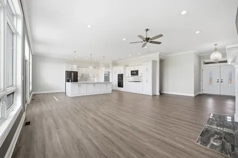 718 Independence Avenue Sycamore IL 60178