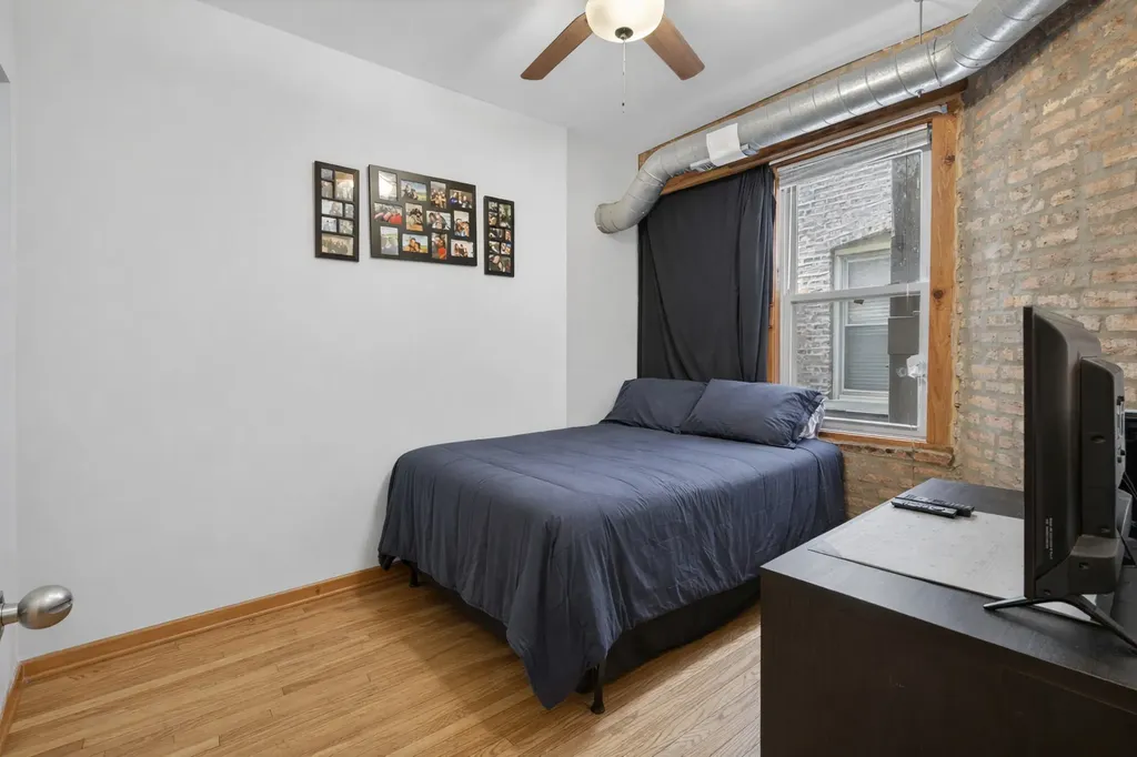 1651 West Pratt Boulevard Chicago IL 60626