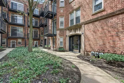 1651 West Pratt Boulevard Chicago IL 60626