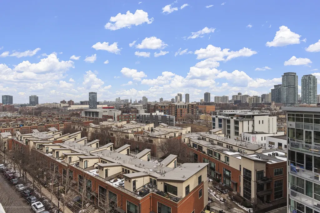900 North Kingsbury Street Chicago IL 60610