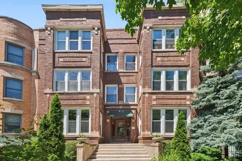 4340 North Sheridan Road Chicago IL 60613