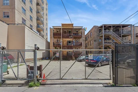 4340 North Sheridan Road Chicago IL 60613