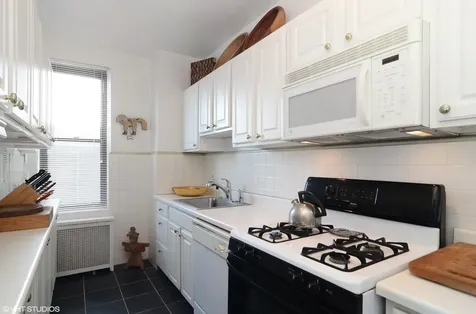 2000 North Lincoln Park West Avenue Chicago IL 60614