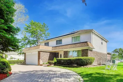1631 East Greenwood Drive Mount Prospect IL 60056