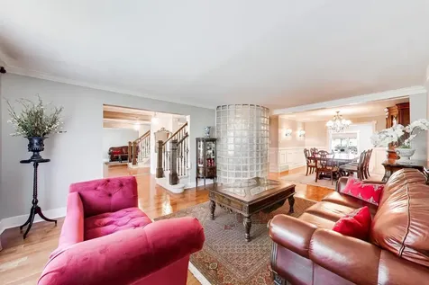1631 East Greenwood Drive Mount Prospect IL 60056