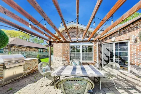 1631 East Greenwood Drive Mount Prospect IL 60056