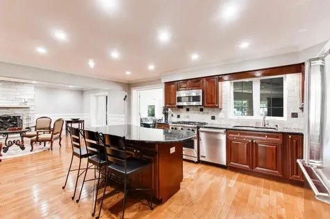 1631 East Greenwood Drive Mount Prospect IL 60056