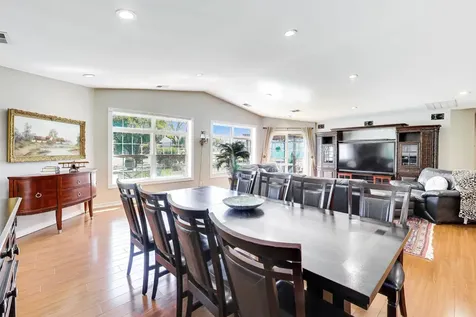 1631 East Greenwood Drive Mount Prospect IL 60056