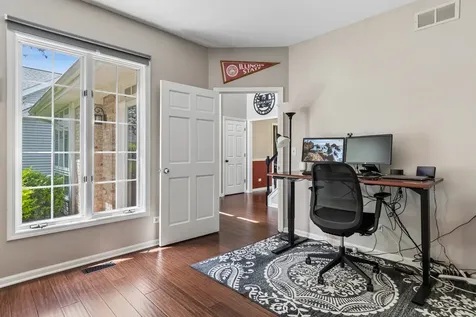 550 Rose Lane Bartlett IL 60103