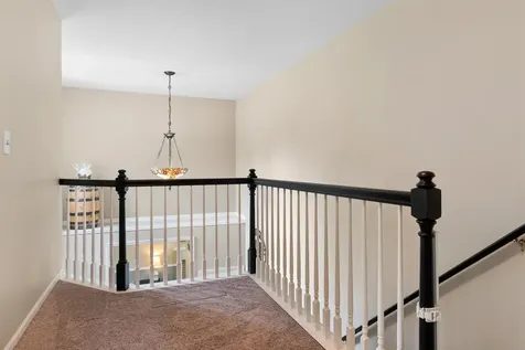 550 Rose Lane Bartlett IL 60103