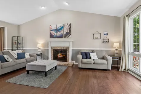 550 Rose Lane Bartlett IL 60103
