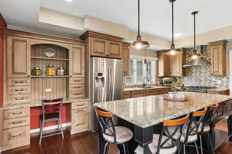 550 Rose Lane Bartlett IL 60103