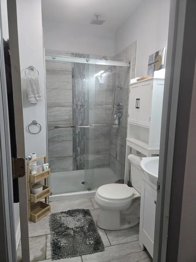 7204 South Rhodes Avenue Chicago IL 60619