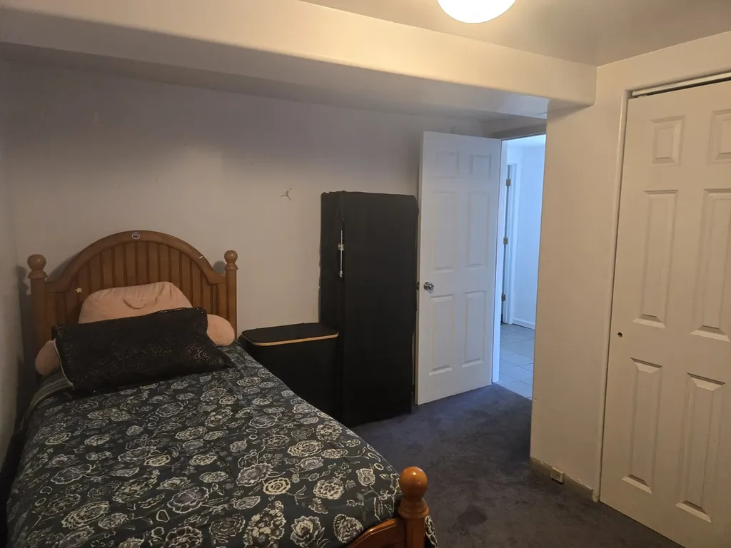 7204 South Rhodes Avenue Chicago IL 60619