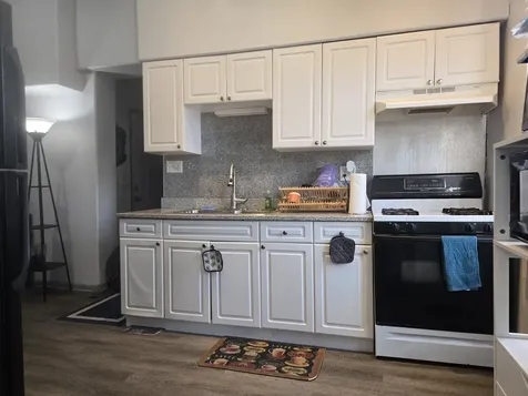7204 South Rhodes Avenue Chicago IL 60619