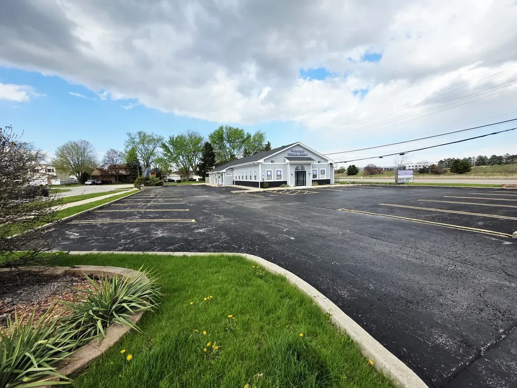200 North Gary Avenue Carol Stream IL 60188