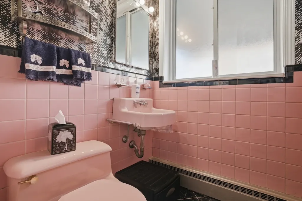 2711 West Balmoral Avenue Chicago IL 60625