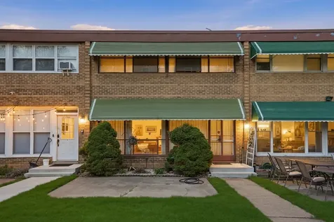 2711 West Balmoral Avenue Chicago IL 60625