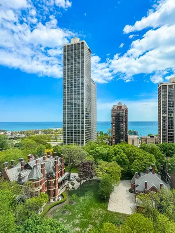 1530 North State Parkway Chicago IL 60610