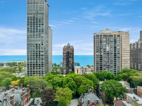1530 North State Parkway Chicago IL 60610