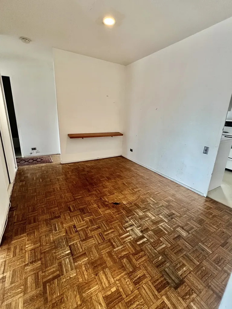 5530 South Shore Drive Chicago IL 60637