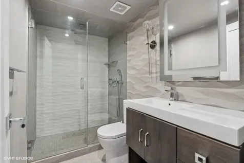 163 West Division Street Chicago IL 60610