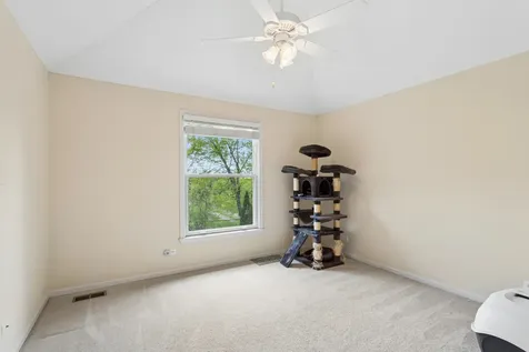 864 Wingfoot Drive North Aurora IL 60542