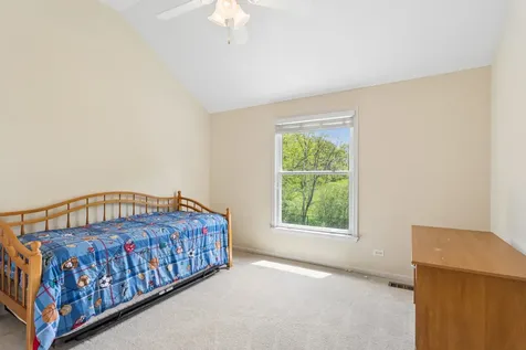 864 Wingfoot Drive North Aurora IL 60542