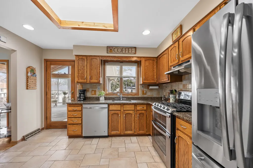 8537 Walnut Avenue Orland Park IL 60462