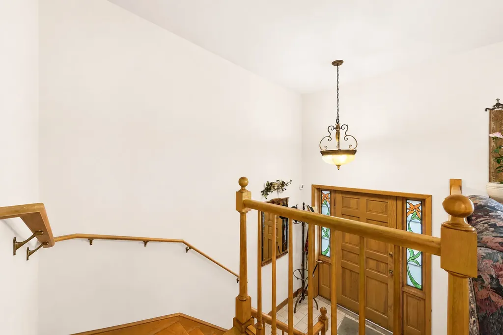 8537 Walnut Avenue Orland Park IL 60462