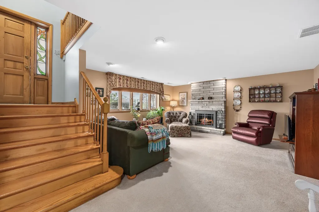 8537 Walnut Avenue Orland Park IL 60462