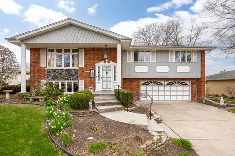 8537 Walnut Avenue Orland Park IL 60462
