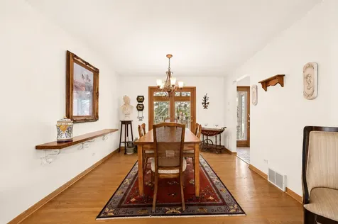 8537 Walnut Avenue Orland Park IL 60462
