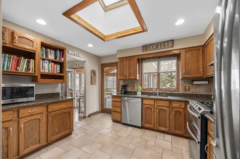 8537 Walnut Avenue Orland Park IL 60462