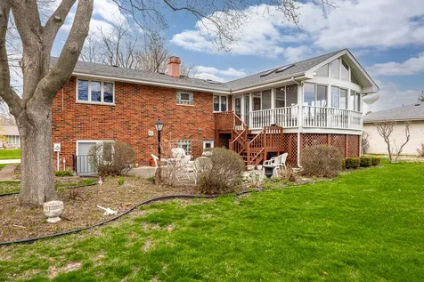 8537 Walnut Avenue Orland Park IL 60462