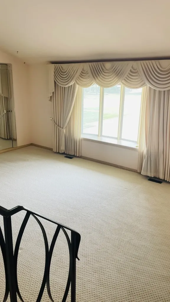 15W563 Diversey Avenue Elmhurst IL 60126