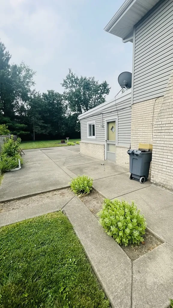 15W563 Diversey Avenue Elmhurst IL 60126