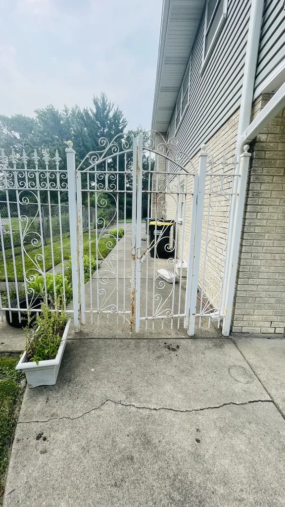 15W563 Diversey Avenue Elmhurst IL 60126